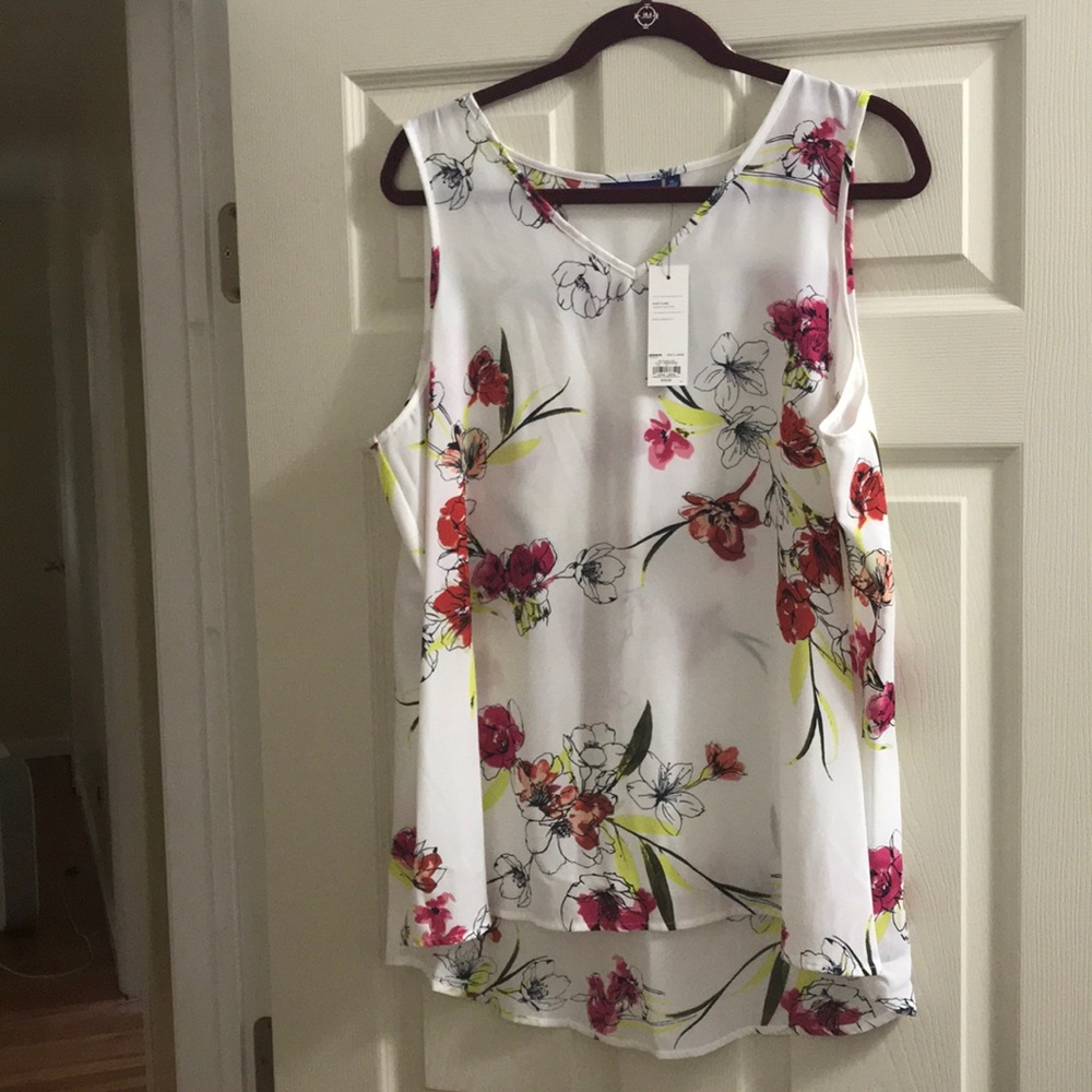 *final price* NWT floral tank - woman’s XL